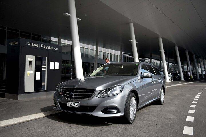 Private transfer from Bern City to Zurich Airport