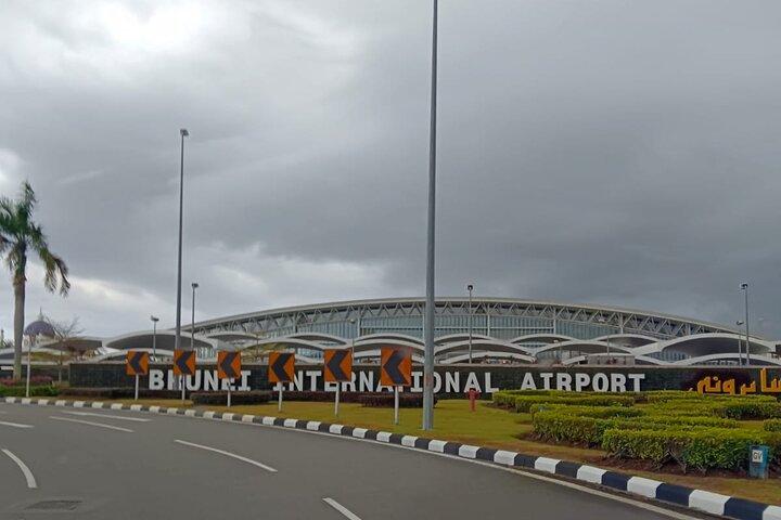 Brunei International Airport Transfer Services (max 3pax)