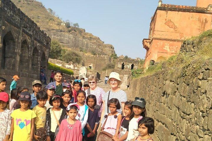 Ellora Caves & Daulatabad Fort Day Trip From Aurangabad