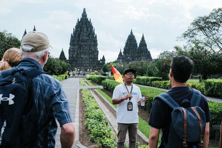 Yogyakarta Borobudur Climb Up And Prambanan Temples Sharing Tour