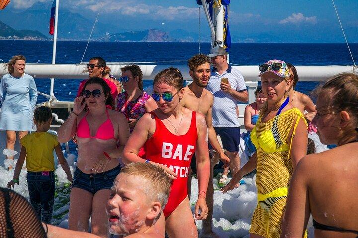 Full-day Boat Tour from Kemer with Lunch and Foam Party