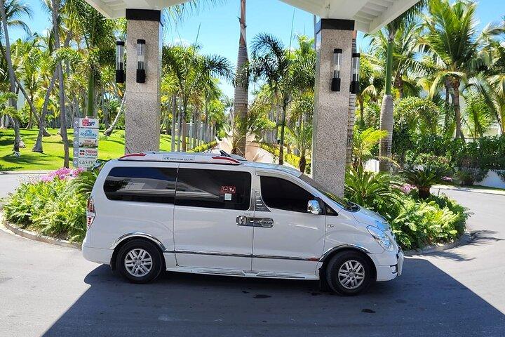 Private Transfer between Santo Domingo Airport and Punta Cana
