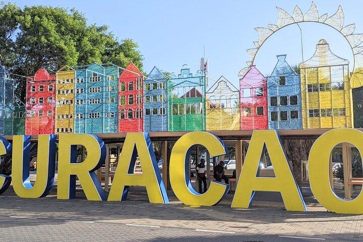 Willemstad, Curaçao on your own, highlights and insider tips