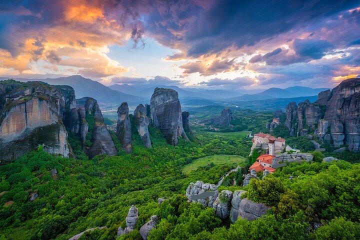 Meteora: Private Day Trip from Thessaloniki