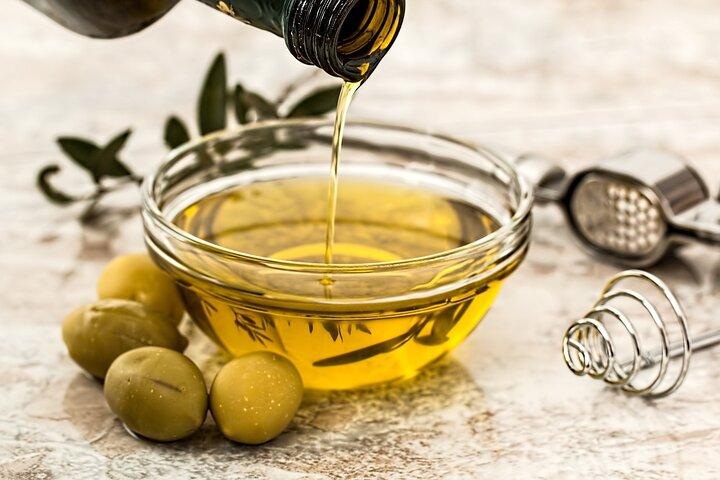 Local Organic Olive Oil Tasting in Saronic Gulf Islands