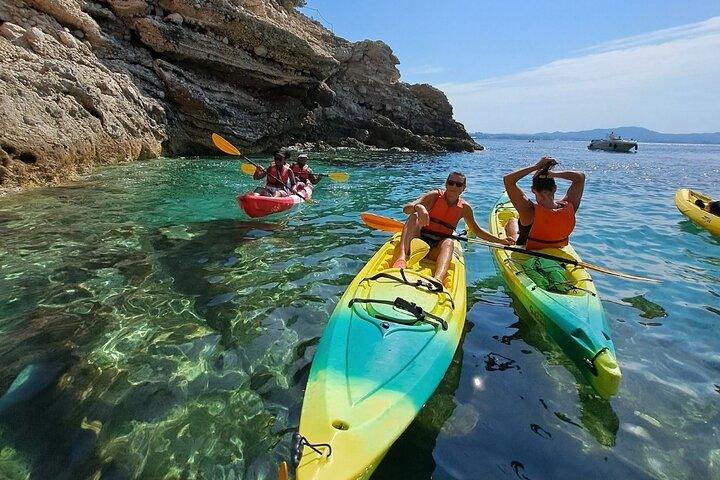 Guided kayak excursion in creeks